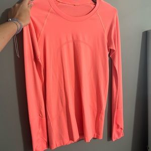 Lululemon long sleeve top